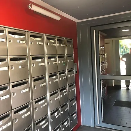 Avec Parking Apartment Montpellier